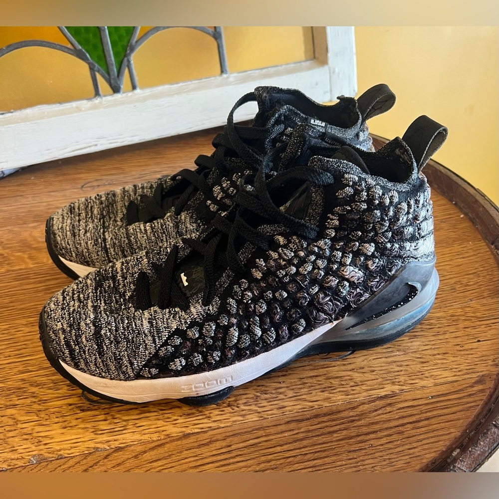 NIKE LEBRON 17’s “IN THE ARENA”